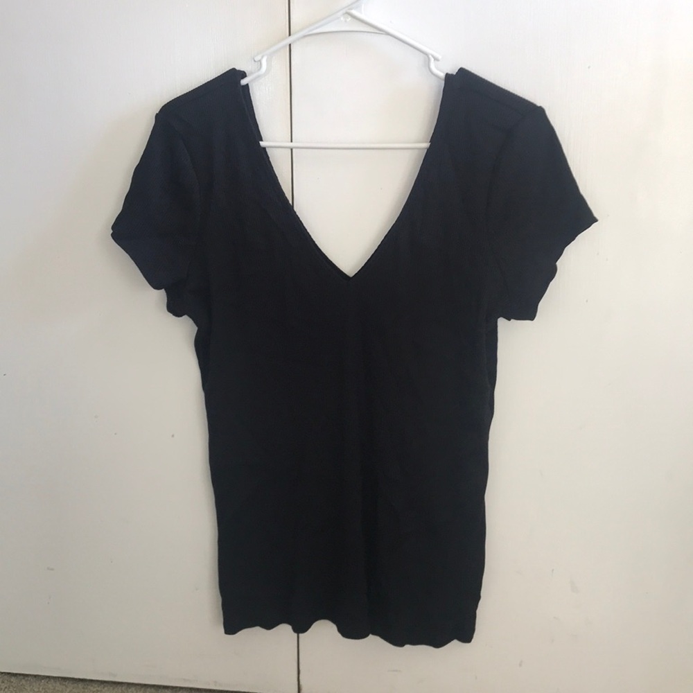 Express One Eleven Modern Rib Double V Fitted Tee
